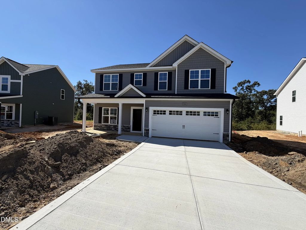 324 Brickendon Lane, Raeford