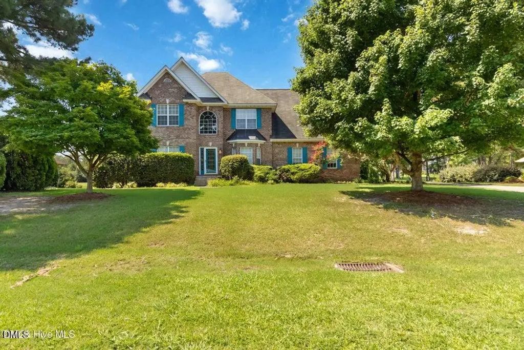 4808 Wimbledon Court N, Wilson