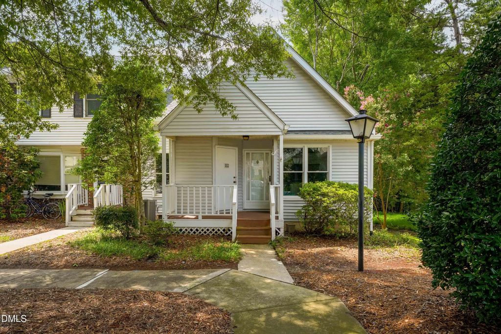 128 St Andrews Lane, Chapel Hill