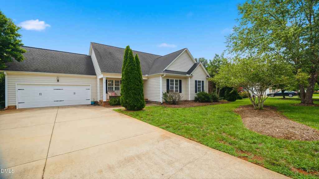 109 Cale Drive, Burlington