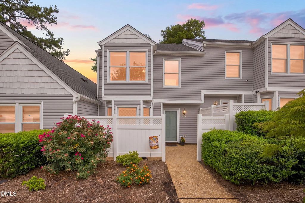 5003 Avenida Del Sol Drive, Raleigh