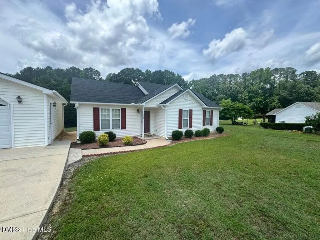 124 Stockbridge Drive, Selma