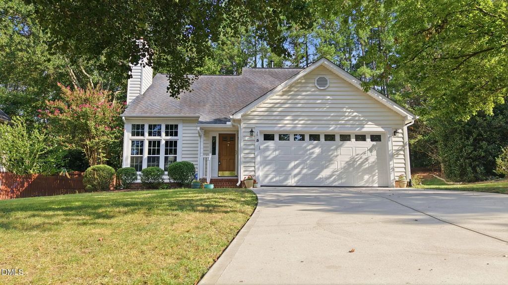 5 Wavecrest Court, Durham