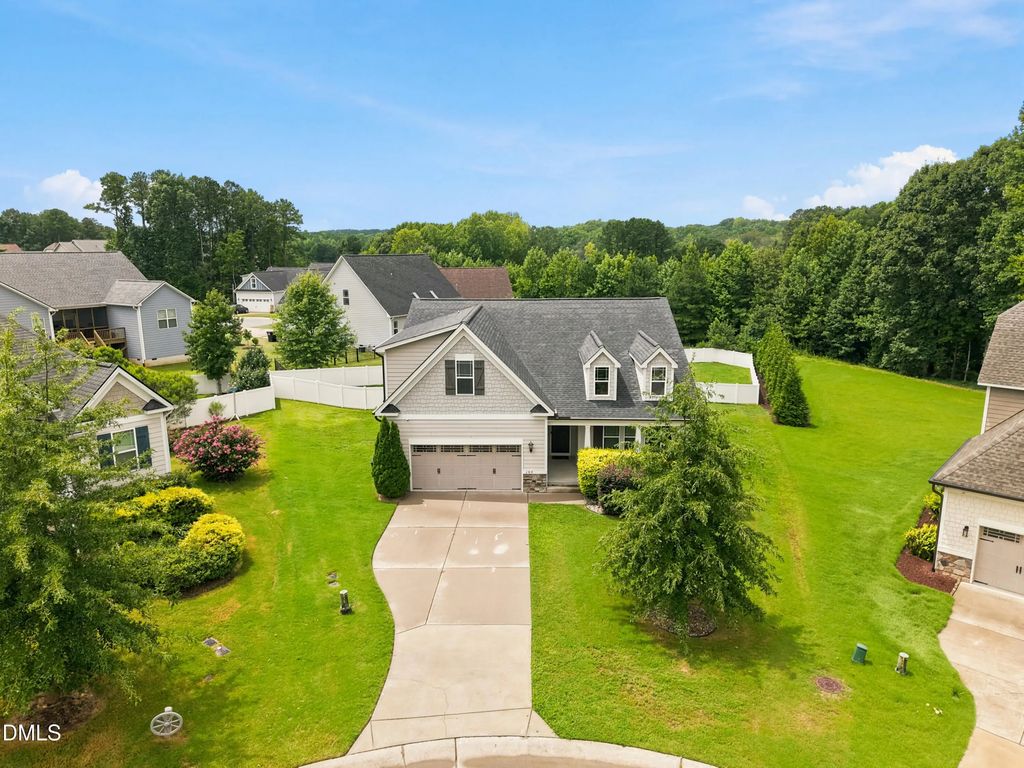 109 Dandy Flush Court, Garner