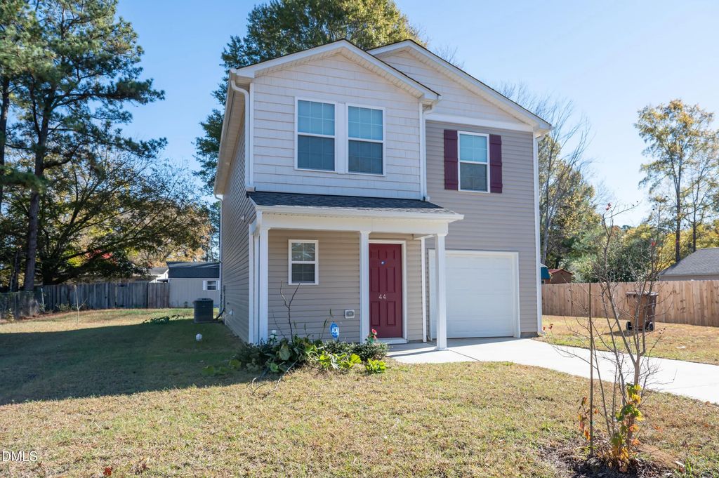 44 Edgemont Avenue, Roxboro