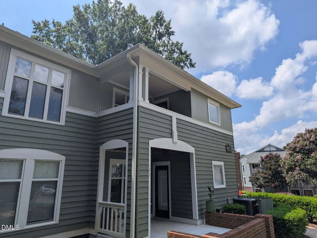 1031 Nicholwood Drive 203, Raleigh