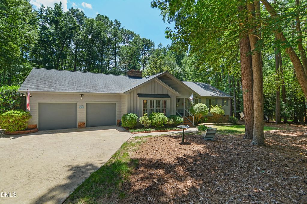 105 Artillery Lane, Raleigh