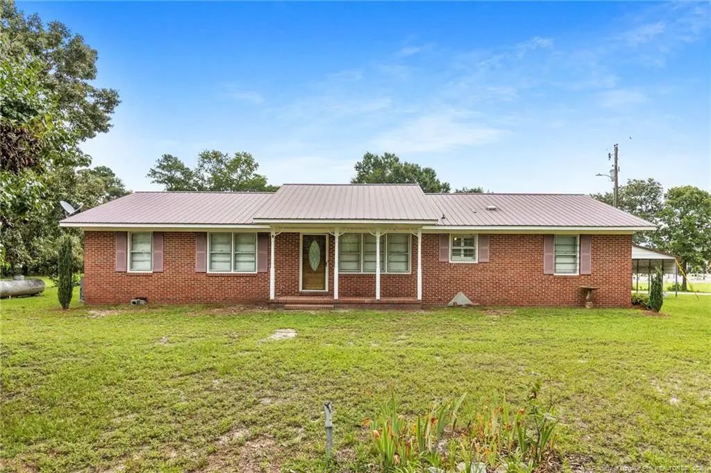 423 Posey Farm Road, Raeford