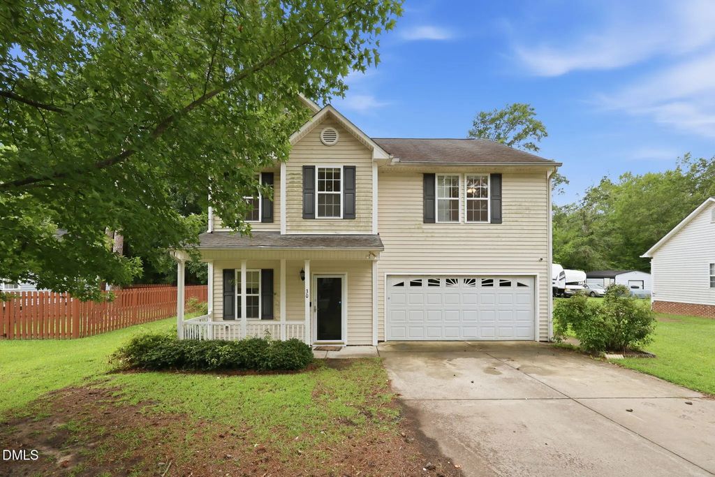 30 Hunters Way, Angier