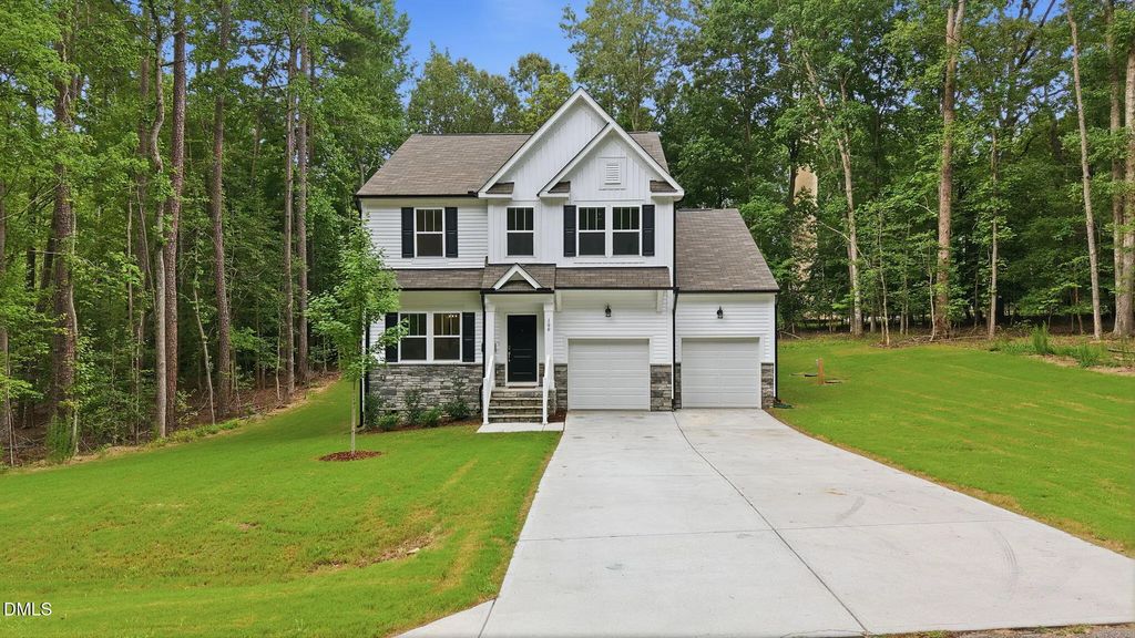 100 Chanute Circle, Louisburg