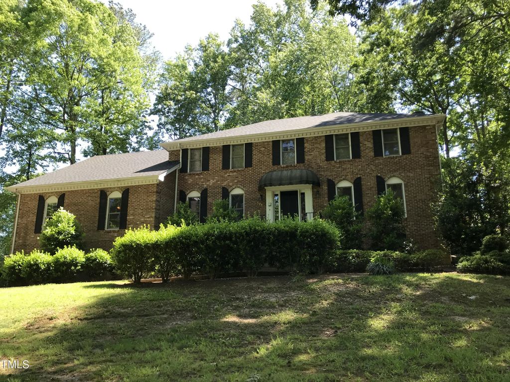 501 Queensferry Road, Cary