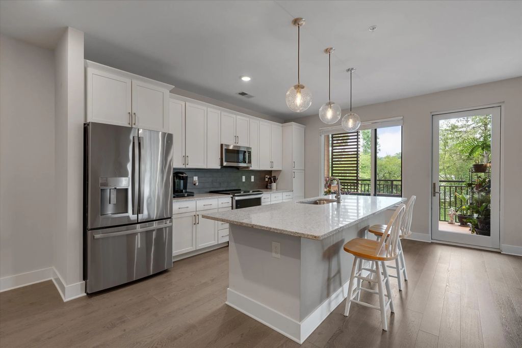 105 Chatham Walk Lane 207, Cary