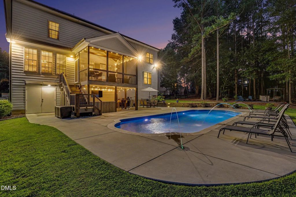 294 Dongola Street, Clayton