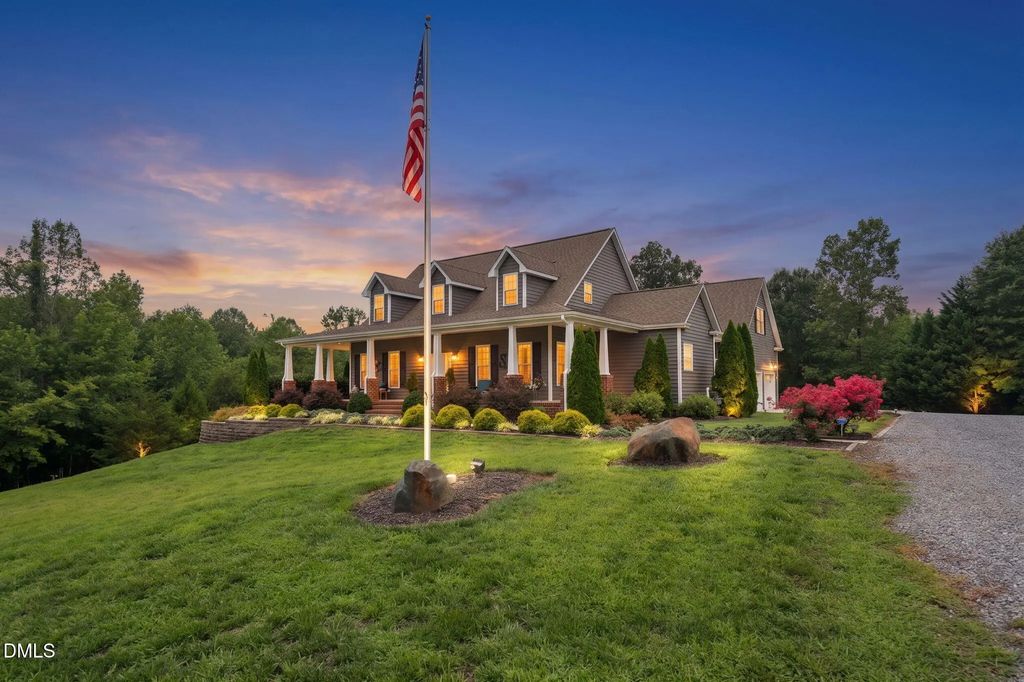 1819 Merritt Trail, Burlington