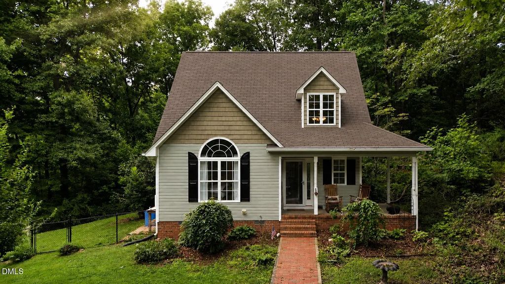 3910 Chucks Court, Burlington