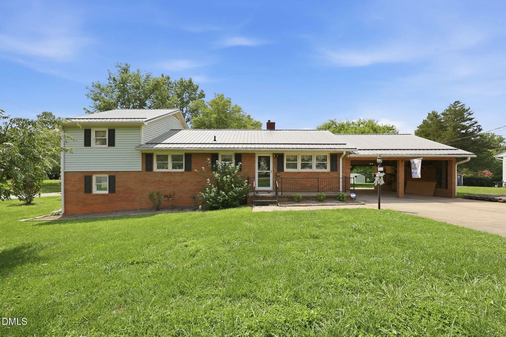 401 N Ninth Street, Mebane