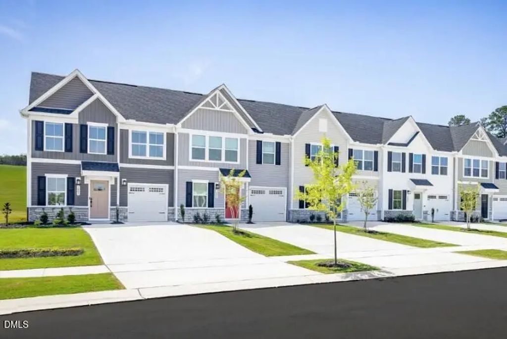 360 Moose Mdw Way, Youngsville