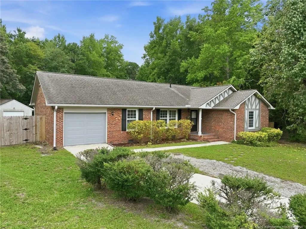 5921 Rustlewood Drive, Fayetteville
