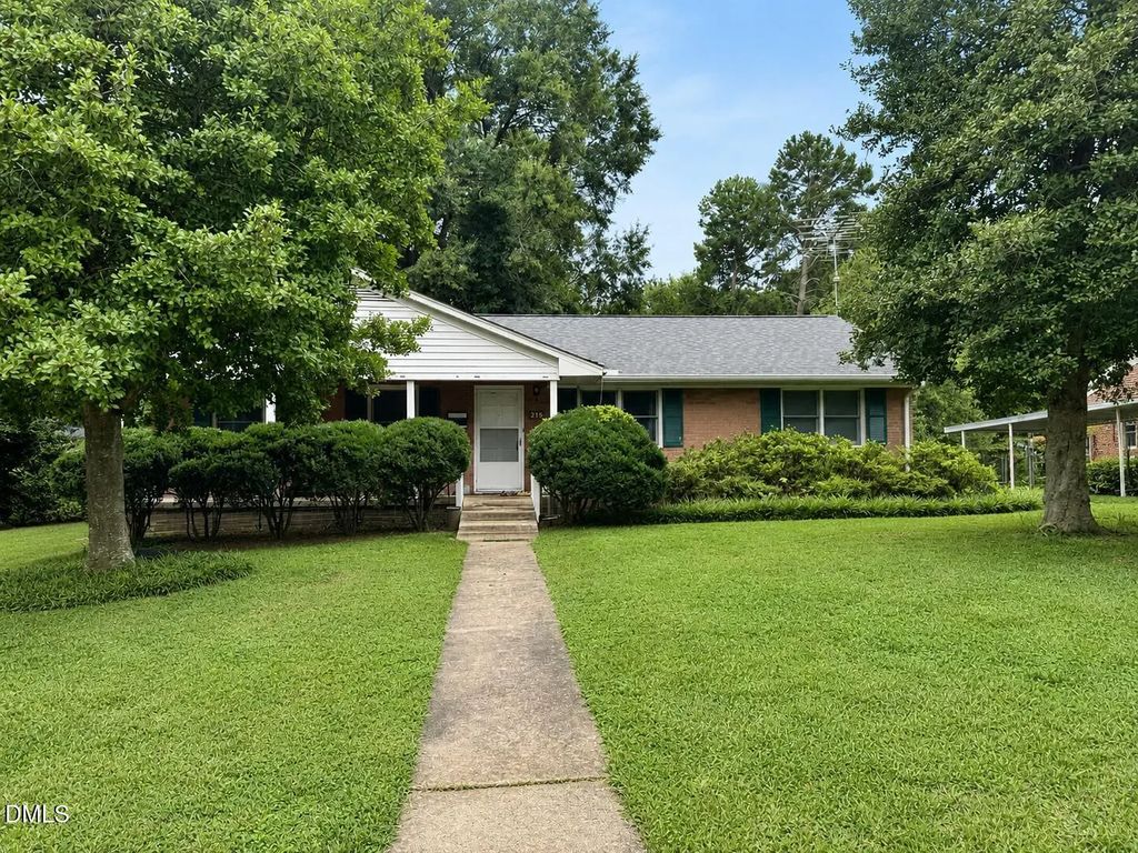 215 Bidney Drive, Burlington
