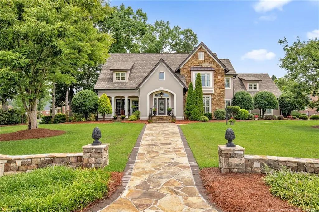 6498 Summerchase Drive, Fayetteville