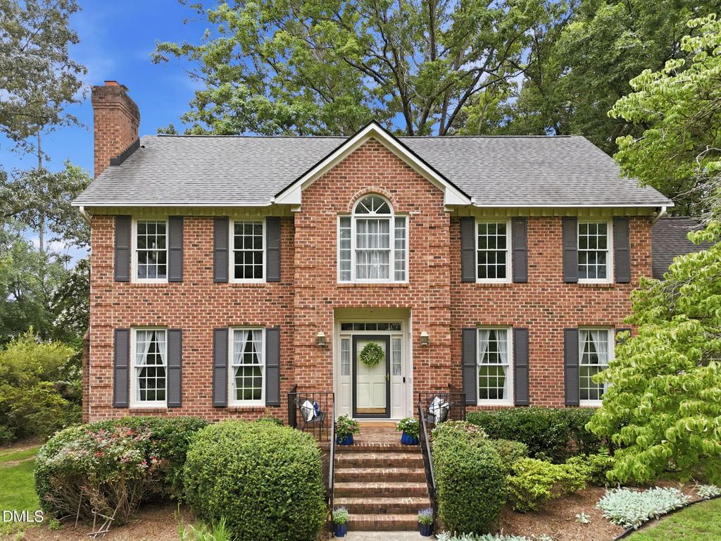 2 Bentgrass Lane, Durham