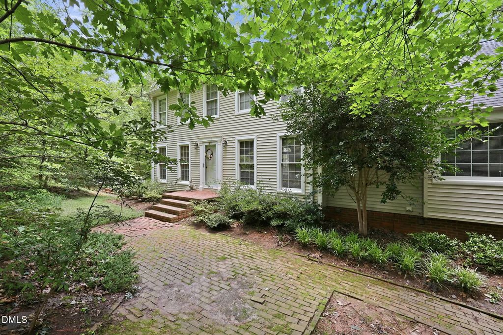 764 Indian Valley Drive, Burlington
