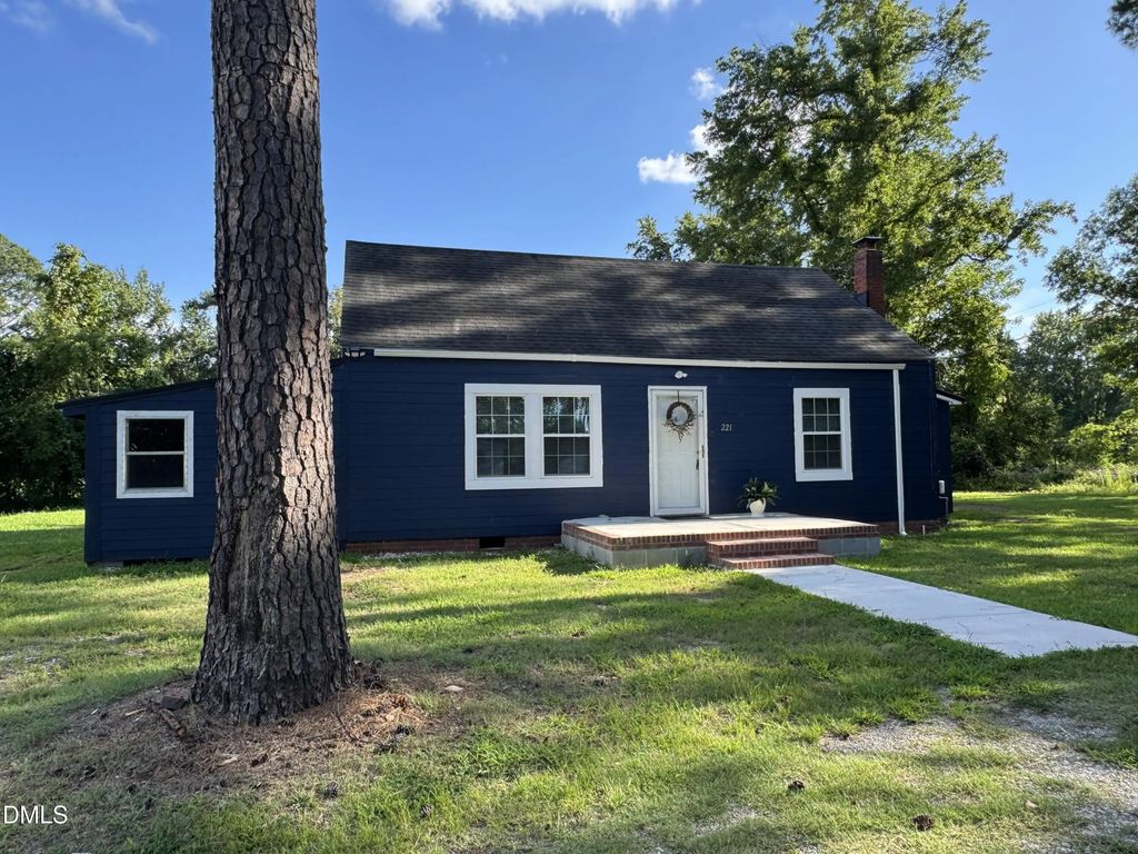 221 Adamsville Court, Rocky Mount