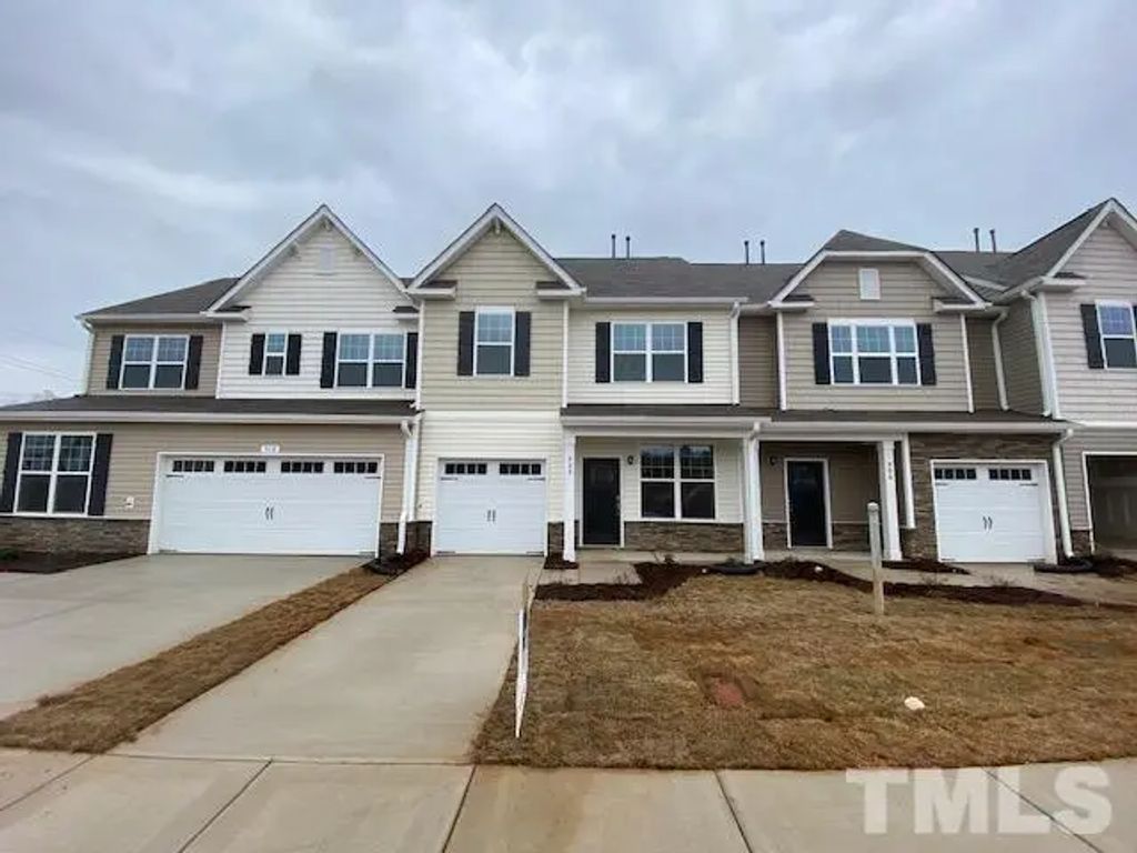 904 Hillman Lane, Mebane