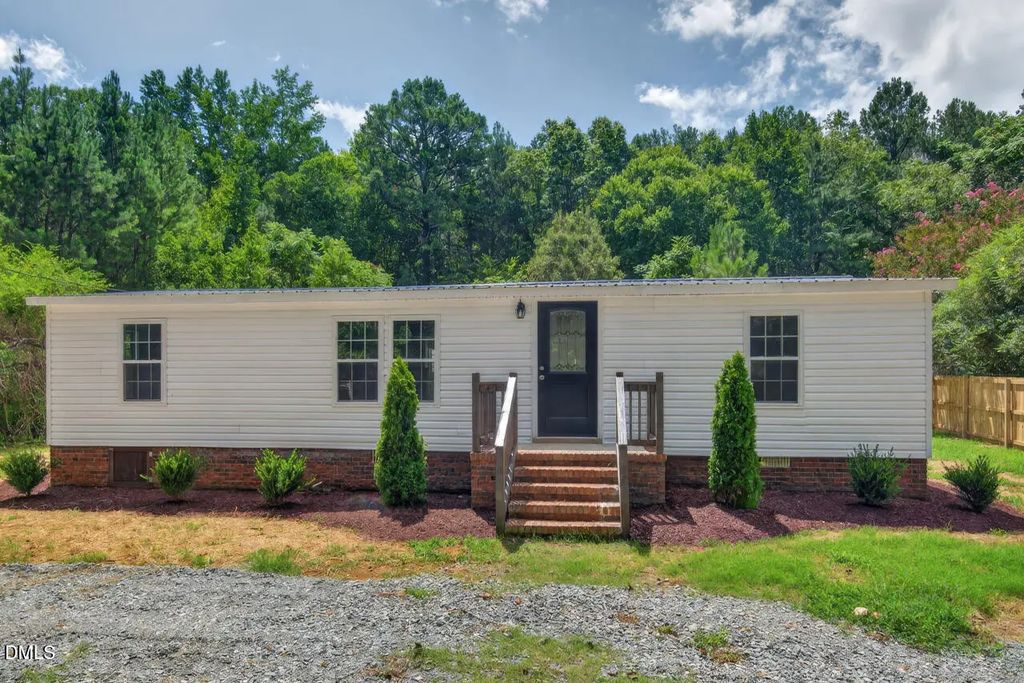 5614 Nc Hwy 54 W, Chapel Hill