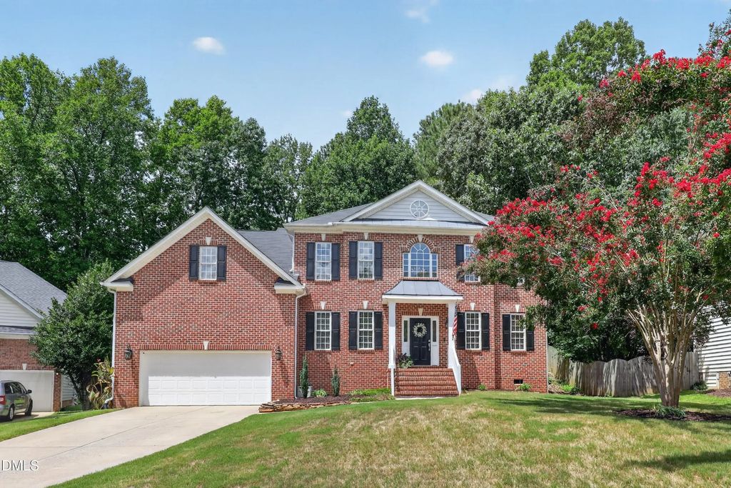 110 Drakewood Place, Cary