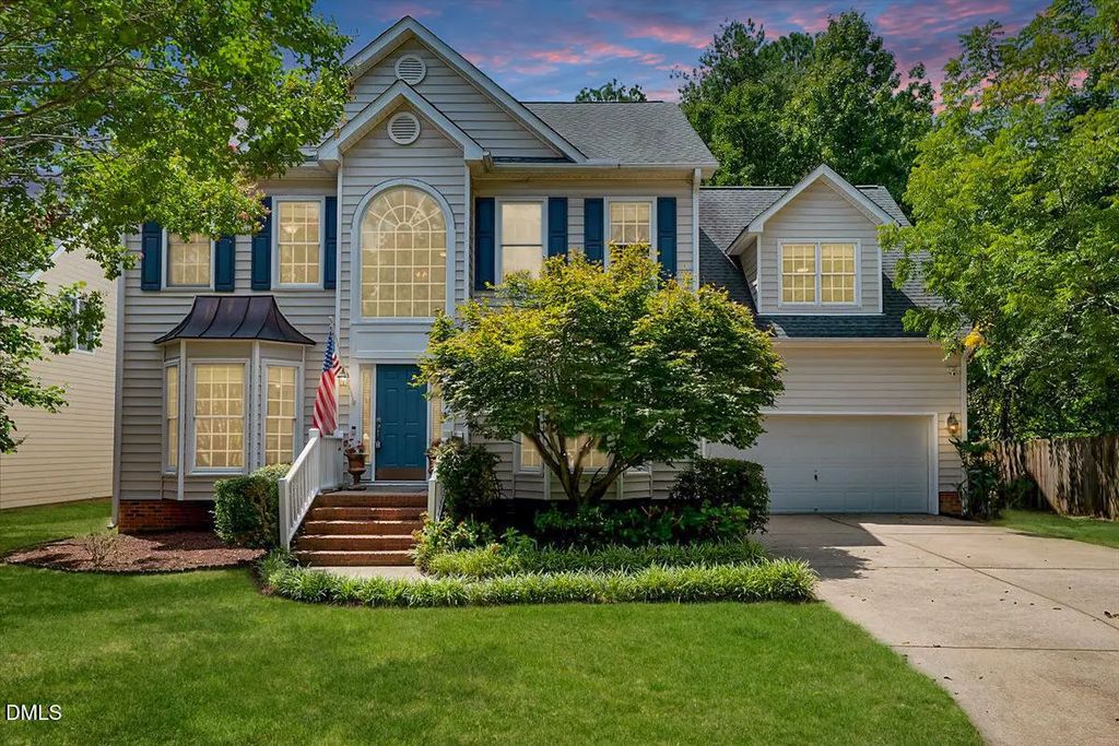 7405 Dorrington Trail, Raleigh