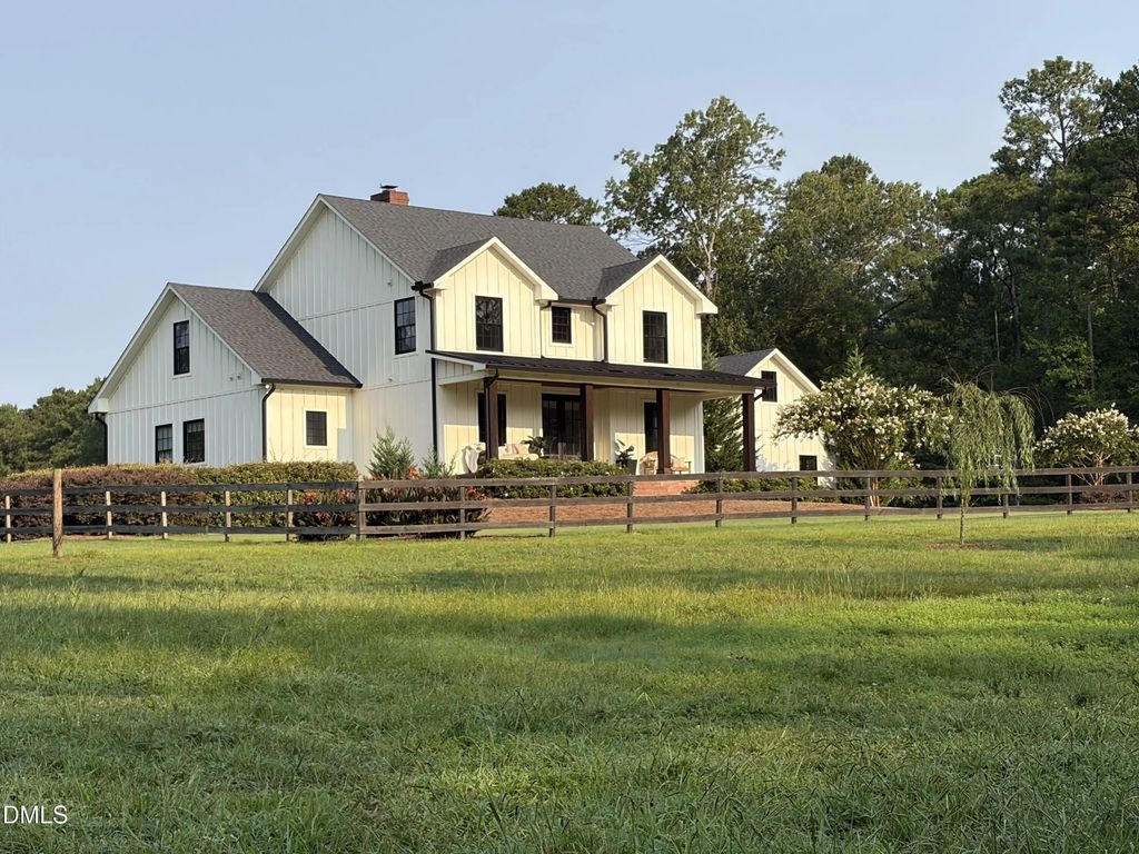275 Hickory Trace Lane, Durham