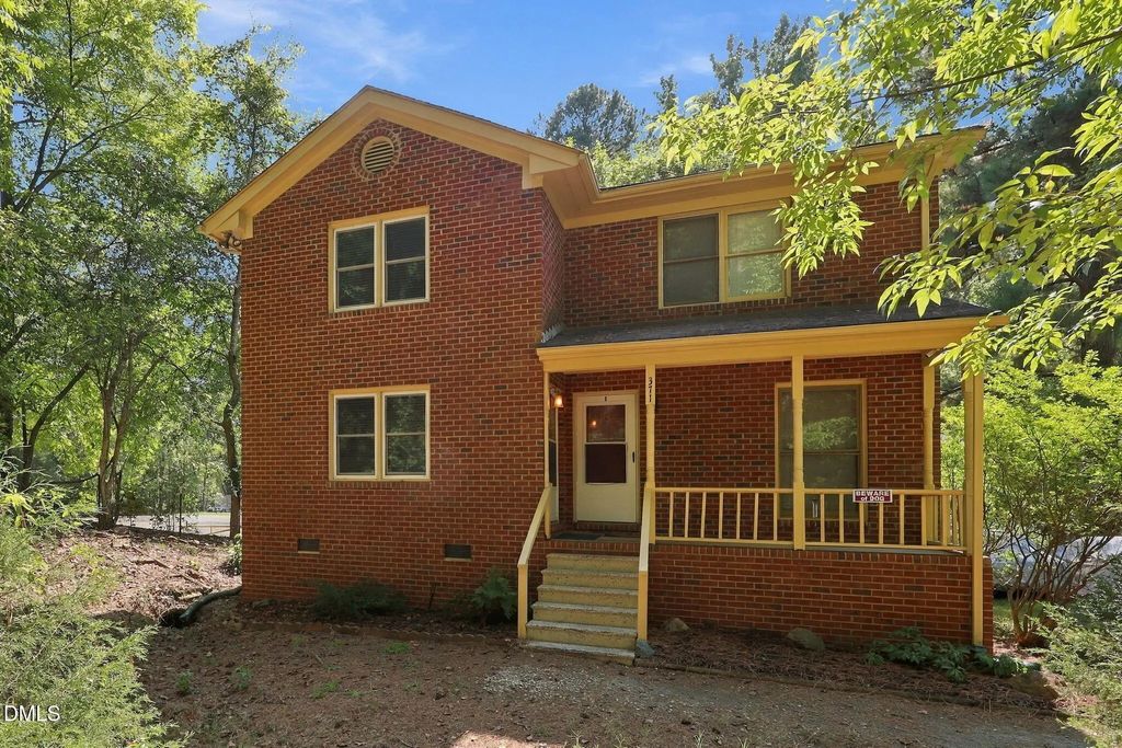 371 Umstead Drive A, Chapel Hill
