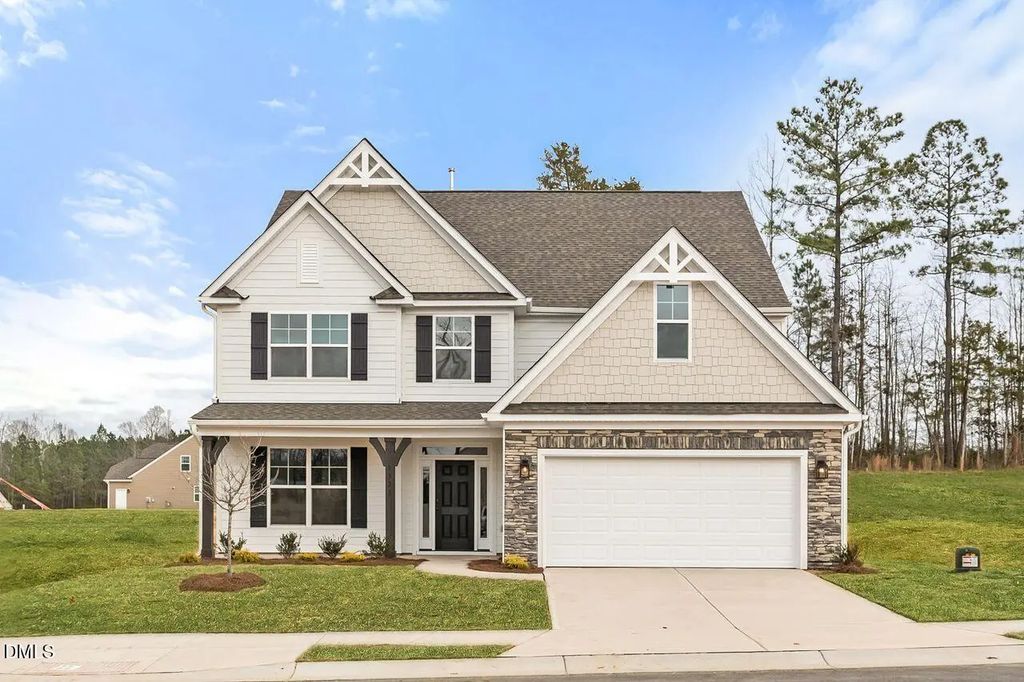 1325 Cricket Street, Elon