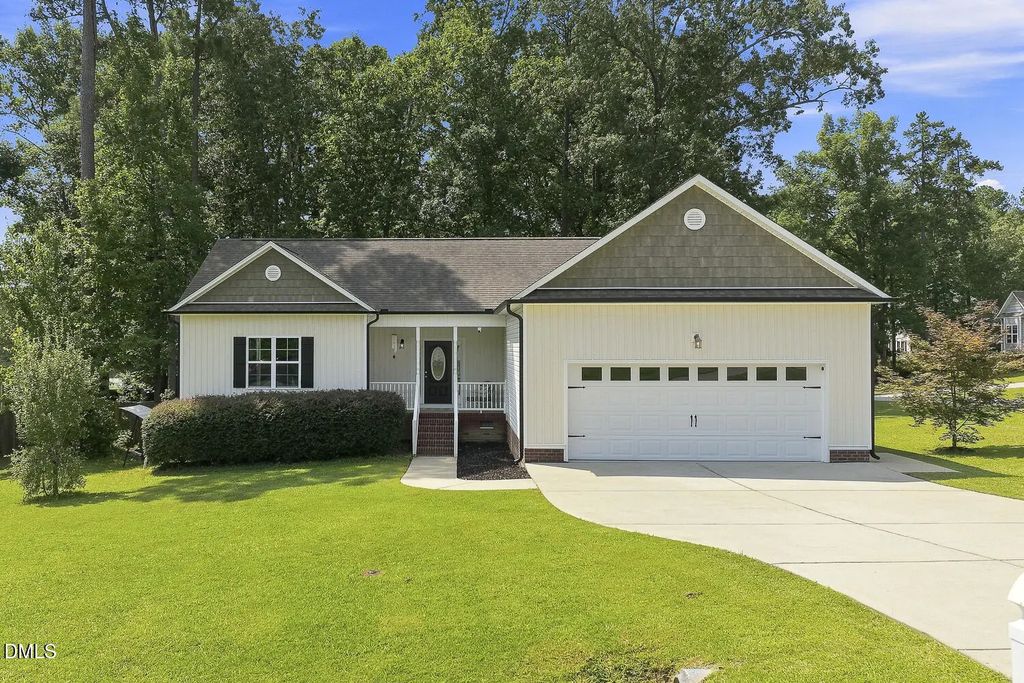 14 Springmoor Drive, Angier