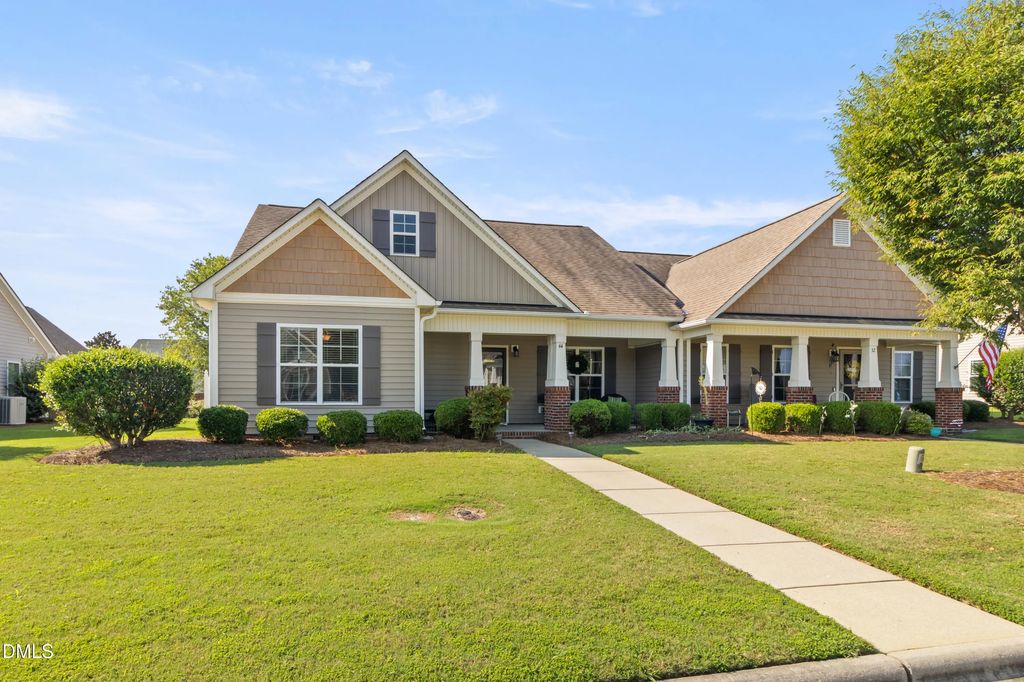 44 E Moss Creek Drive, Clayton