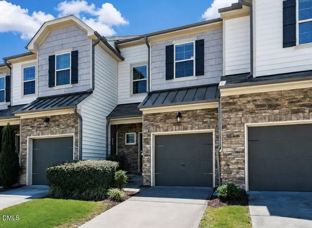 506 Aronia Drive, Hillsborough