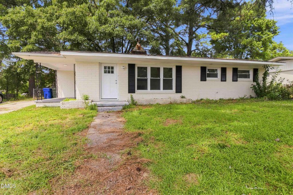 605 Sunnyside Lane W, Wilson