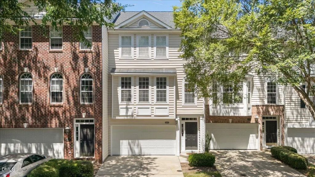 6843 Middleboro Drive, Raleigh