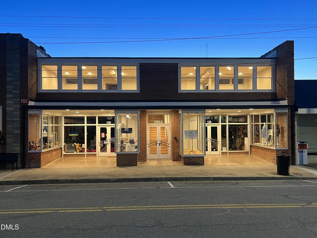 128 S Chatham Avenue D, Siler City