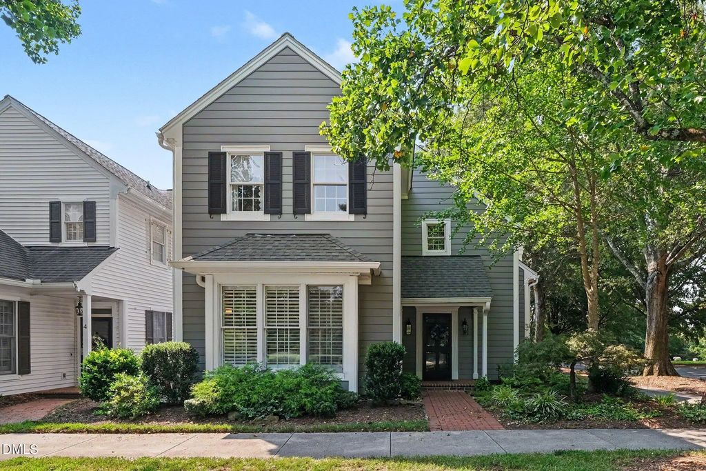 2 E Madison, Pittsboro