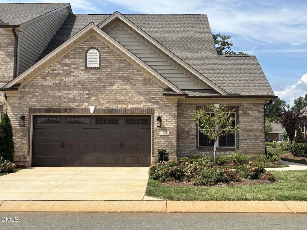 1042 Beechcraft Drive, Mebane
