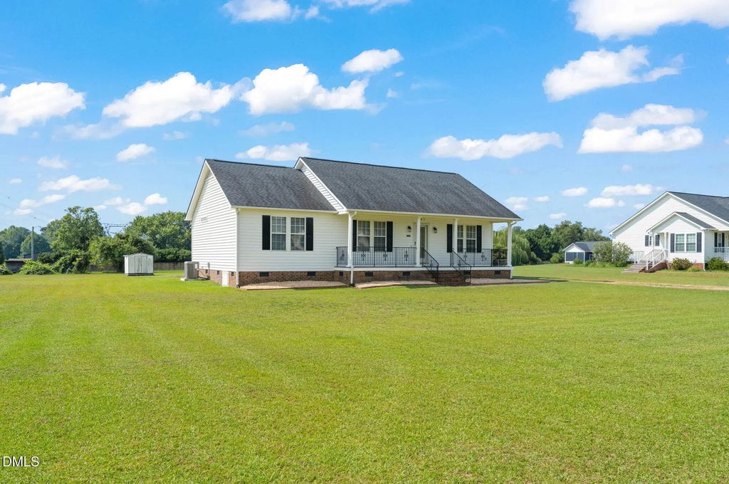 105 Marianna Place, Garner