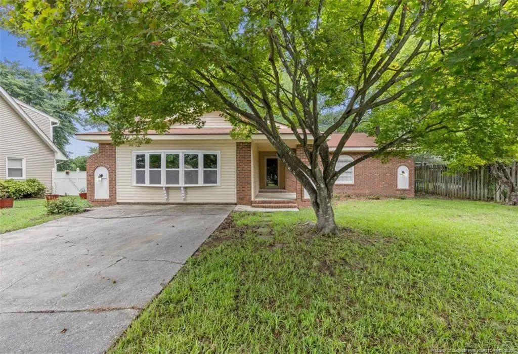 4704 Bent Pine Drive, Fayetteville