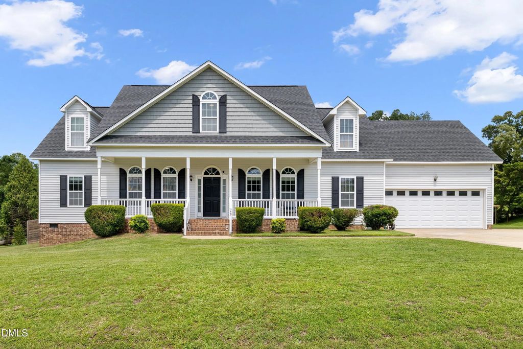 48 Yesteryear Court, Angier