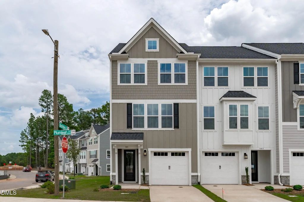 501 Plumleaf Lane, Durham