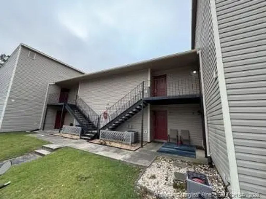 1123 Southwood Drive 7, Fayetteville