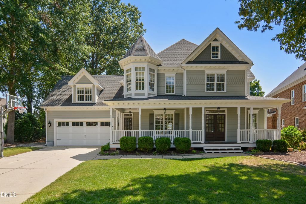 1009 Lyndhurst Falls Lane, Knightdale