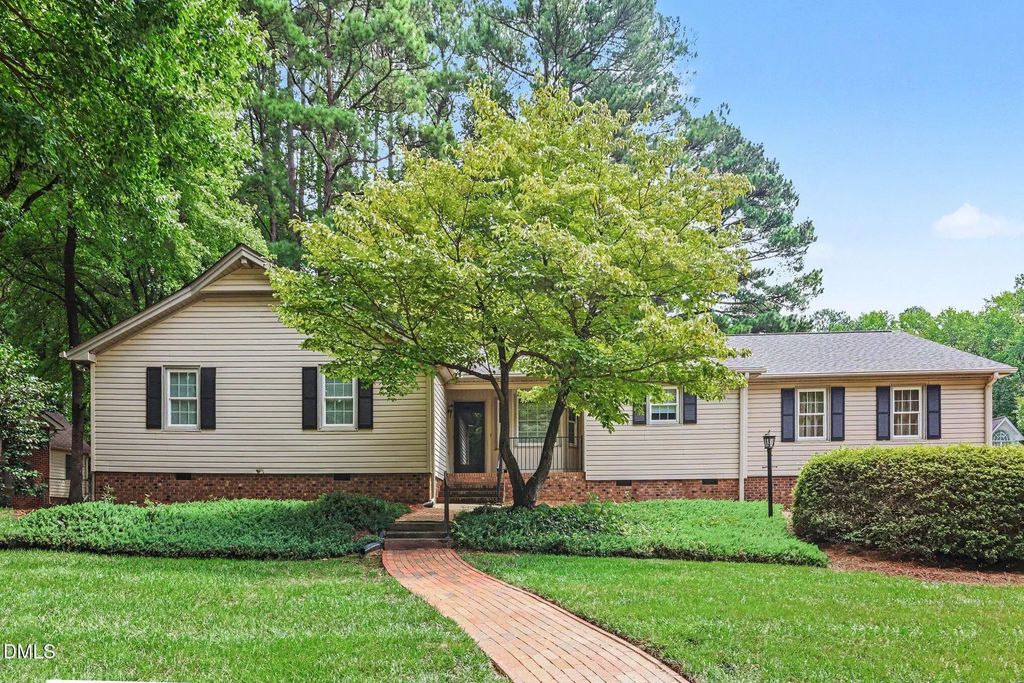 6400 Dresden Lane, Raleigh