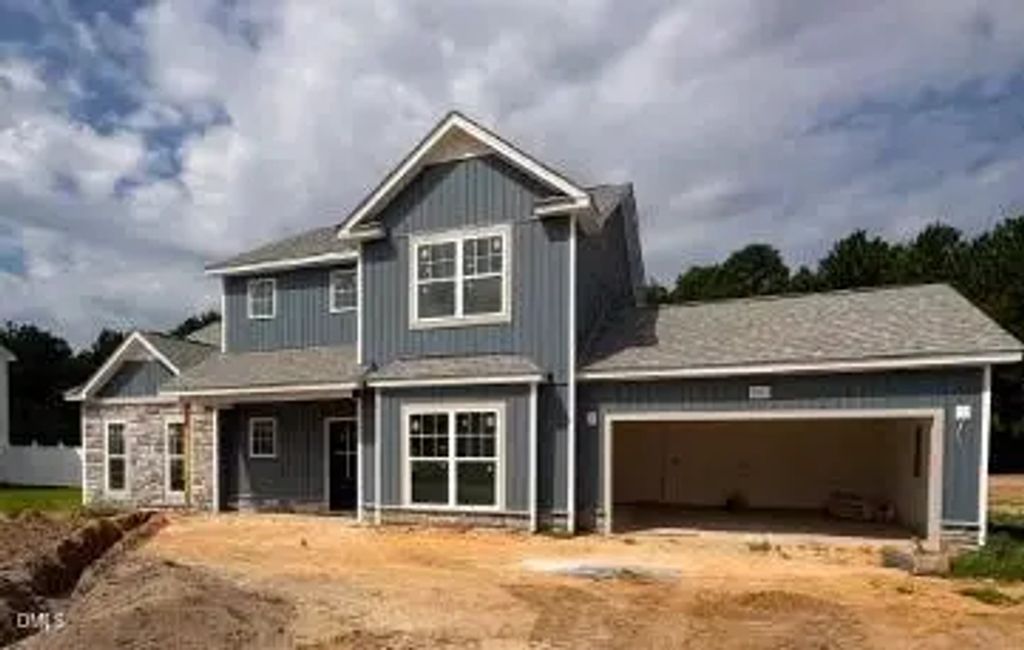 1553 Eastbay Drive, Fayetteville
